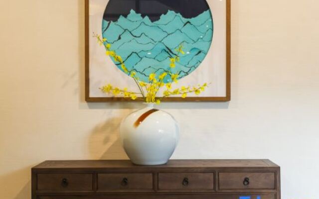 Yanquan  Hanguan Hotel（Oriental Saltlake Resort）