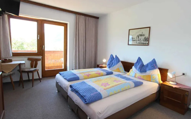 Spacious Apartment near Ski Trail in Maishofen