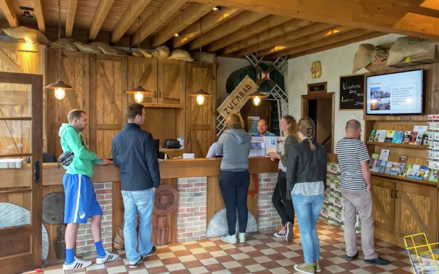 Zaanse Style Holiday Home 15 km. From Alkmaar