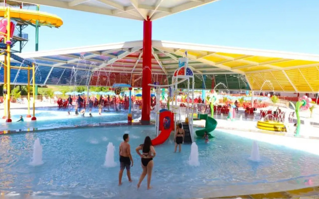 diRoma Resort com um dia no Acqua Park