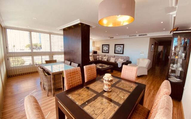 Be Luxury Apartment 20 Mts From The Beach