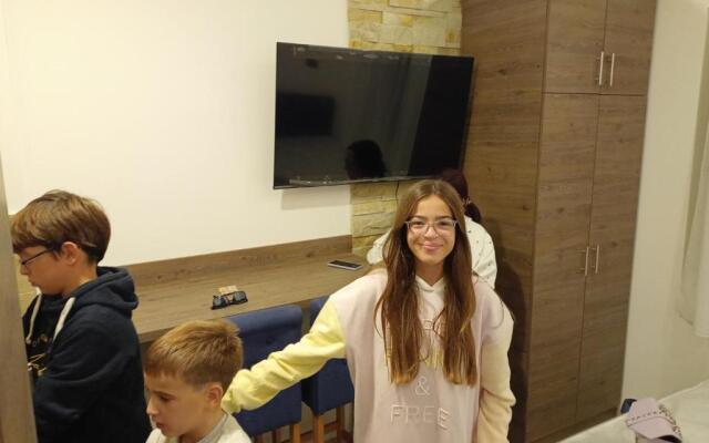 Milmari N Lux 52