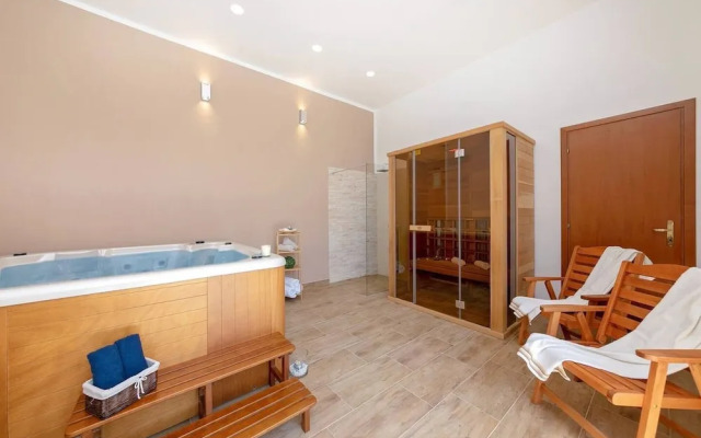 Charming 6-bed Villa in Vižinada