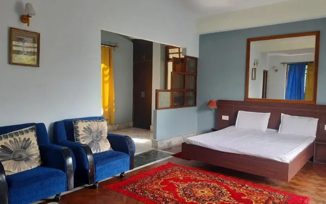 Ronglyang Lotus Villa Homestay (Near MG Road)