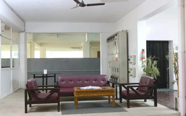 OYO 20007 SilverKey Thoraipakkam