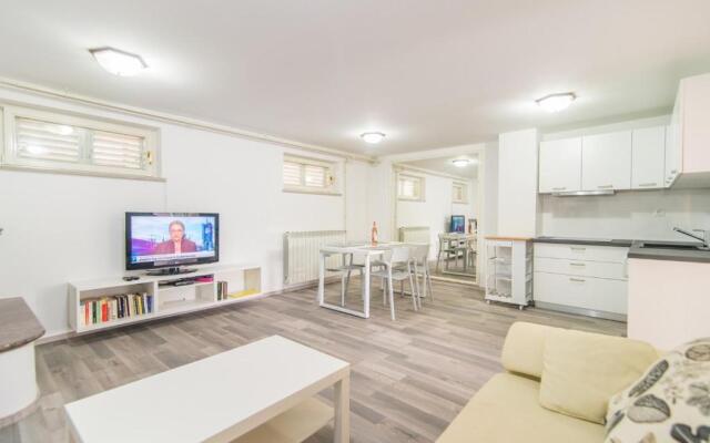 Apartment Complex Kampic