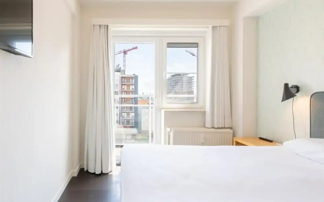 Lateral sea View Apartment in Ostend