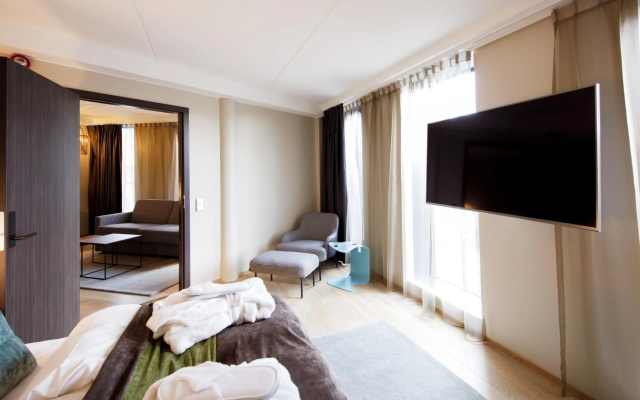 Clarion Hotel The Hub