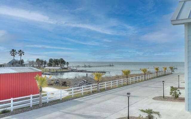 Copano Shores Seaside Paradise Home by Redawning