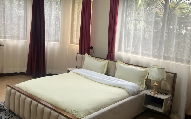 Elma Suites & Lounge