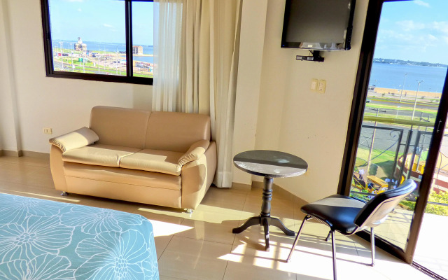 De La Costa Hotel