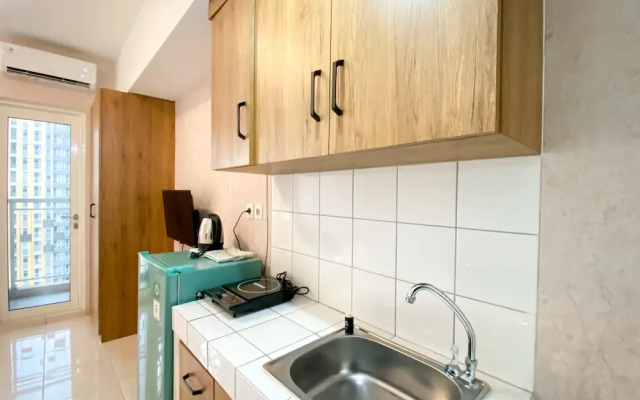 Fully Furnished Studio Springlake Summarecon Bekasi Apartment Near Mall