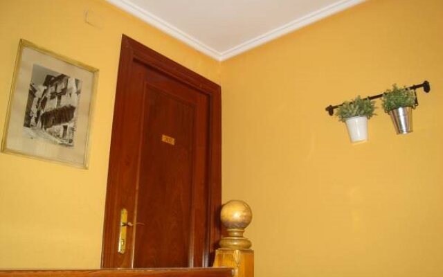 Hotel Mesón del Gallo