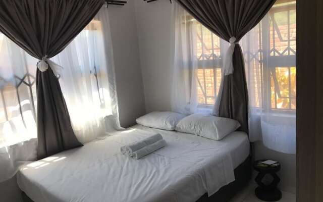 KhayaLethu Holiday Home