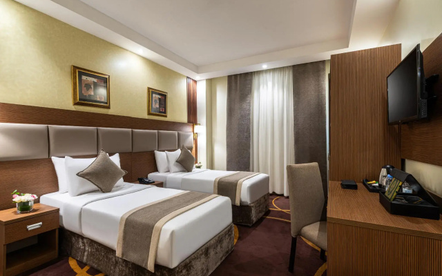Al Ansar Palace Golden Tulip Hotel