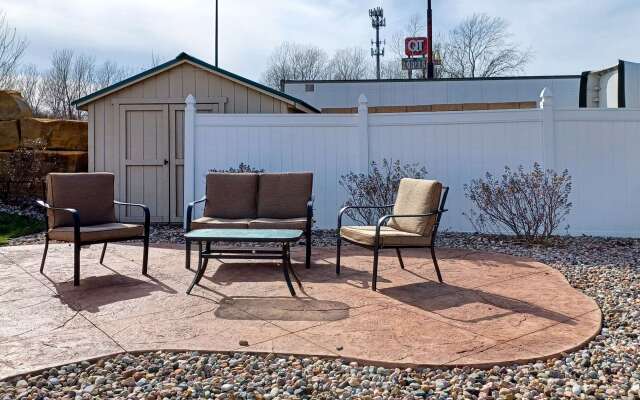 Econo Lodge Oak Grove-Blue Springs