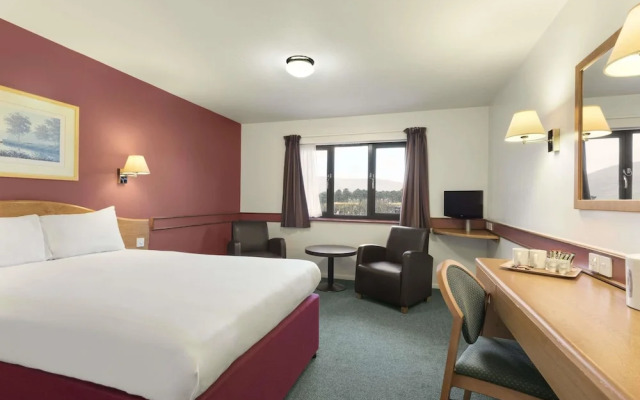 Days Inn Abington M74