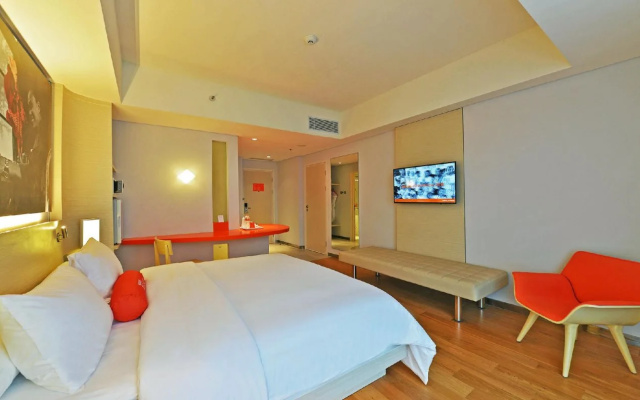HARRIS Hotel & Conventions Solo