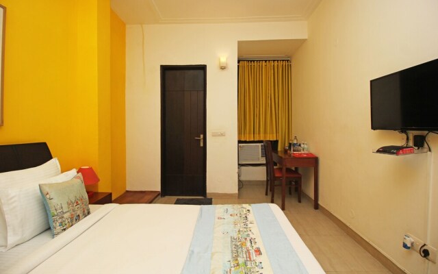 OYO 6107 Hauz Khas