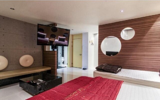 V3 Motel