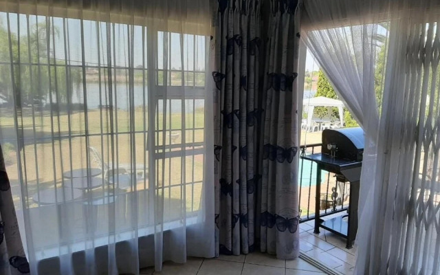 The Lakehouse Guest House