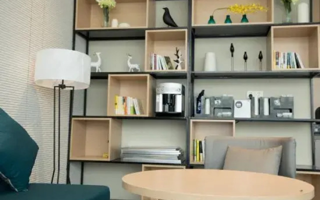 Homeinn Selected Hotel (Fuyang Linquan County Government Services Center)