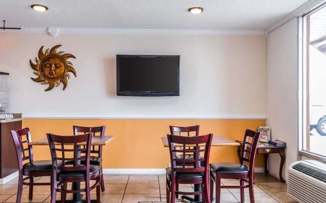 Rodeway Inn