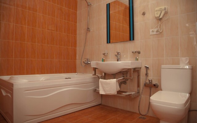 Oscar Hotel & Residence