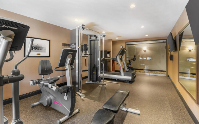 Best Western Plus Country Meadows Inn