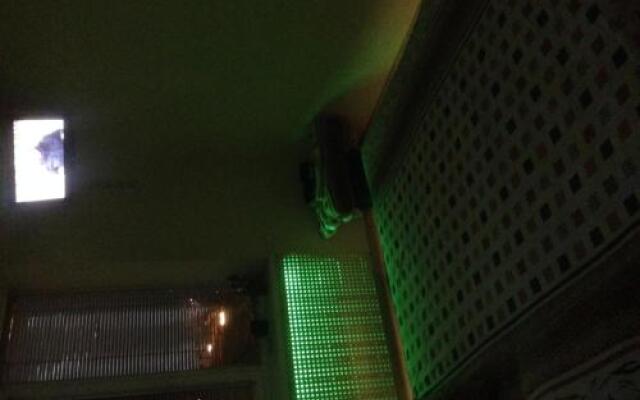 Keyless Apartment