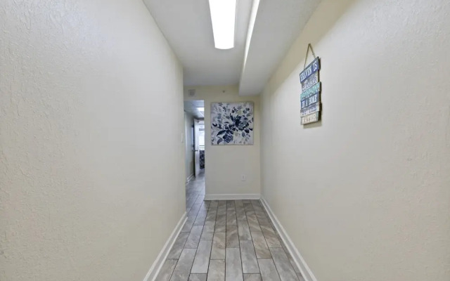 Oceanfront Boardwalk Condo w Private Balcony & Close to the Beach