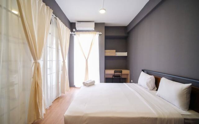 Wonderful 2Br Combine At Bale Hinggil Apartment