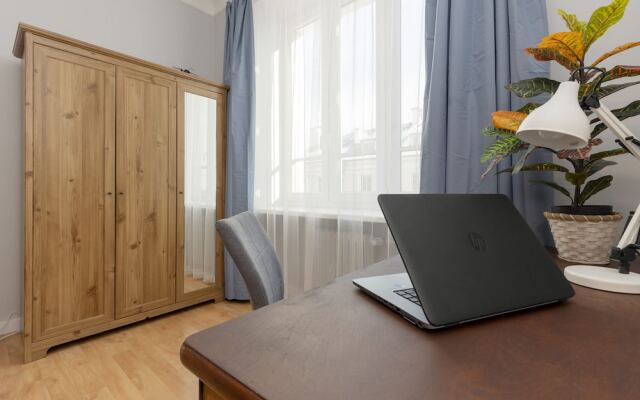 Apartment Mochnackiego Warsaw by Renters