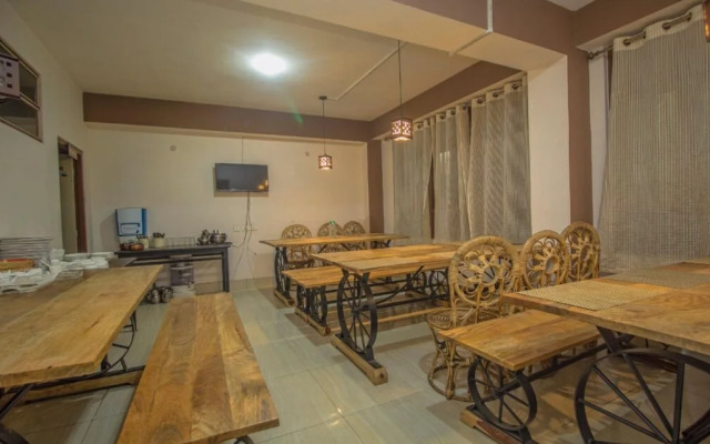 Hotel Parasol Residency by OYO Rooms