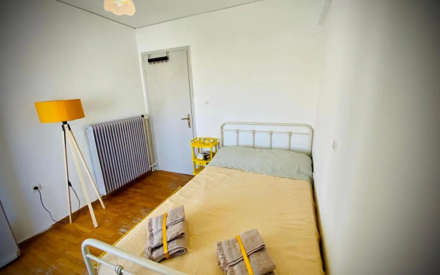 Lovely 50 sq penthouse & 25 sq balcony @ Glyfada