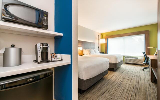 Holiday Inn Express & Suites Carrollton West by IHG
