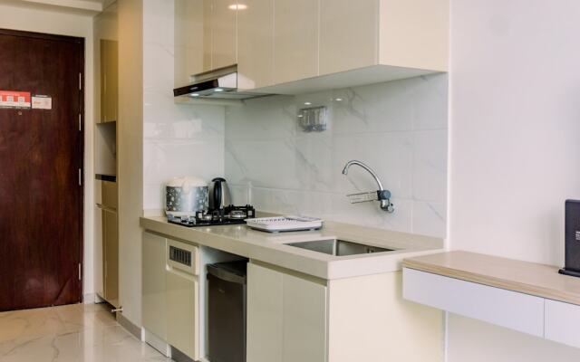 Well Furnished And Comfy Studio Sky House Bsd Apartment