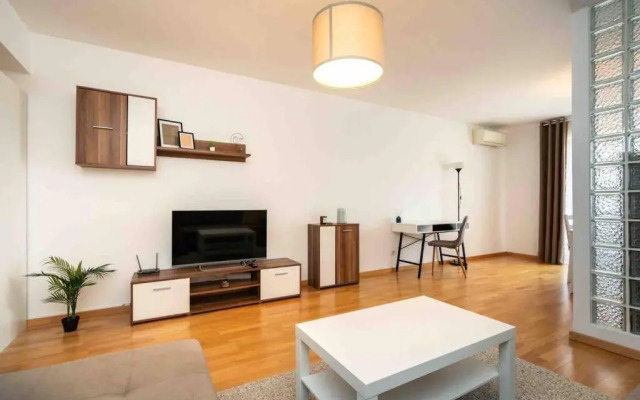 Perfect Studio with View and Undergound parking