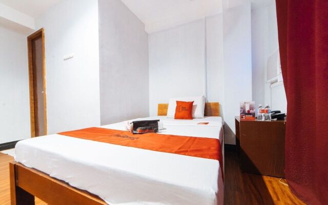 RedDoorz @ Rosario Street Bacolod