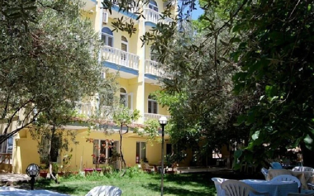 Hotel Selina