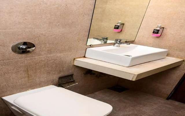 Hotel BKC Inn - Near Trade Center, Visa Consulate