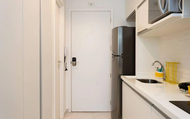 Studio prox Av Pauluista cp 908