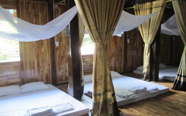 Mai Chau Hostel - Bar Restaurant