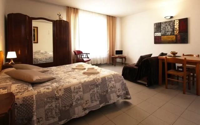 Logicasa Lake in Como