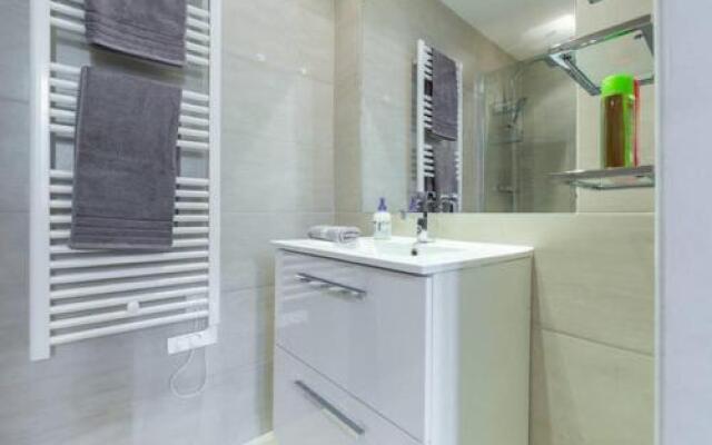 Great Flat in the Old Town Up To 4