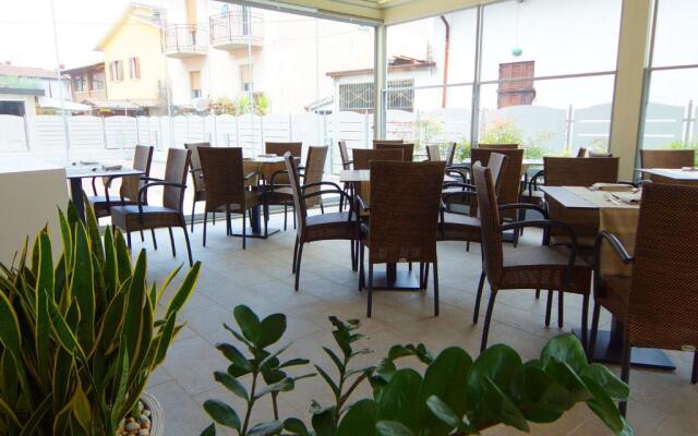 Hotel Clarin 14 by Dori