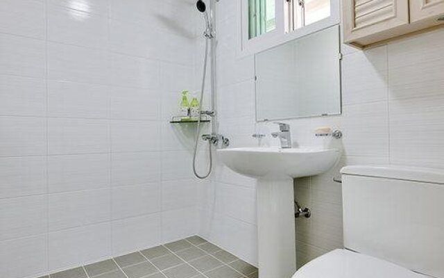 Kkeomeokda-ri Pension