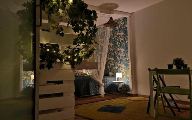 ROOM33