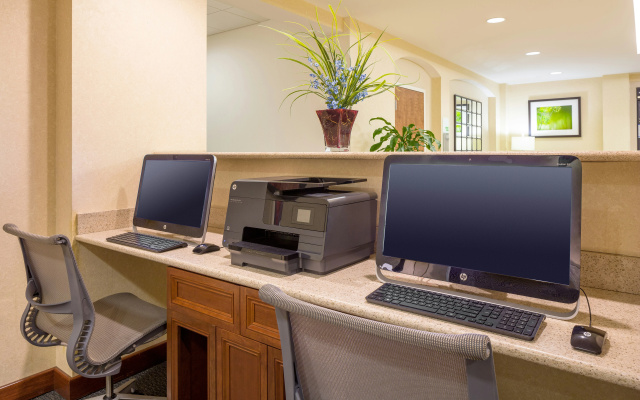 Holiday Inn Manchester Airport by IHG