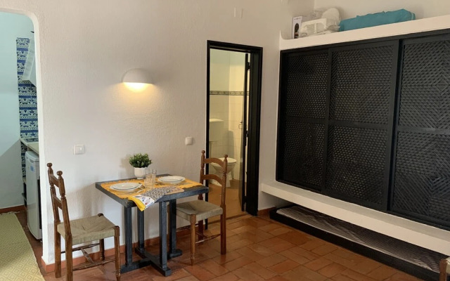 Nice Terrace Pool Studio